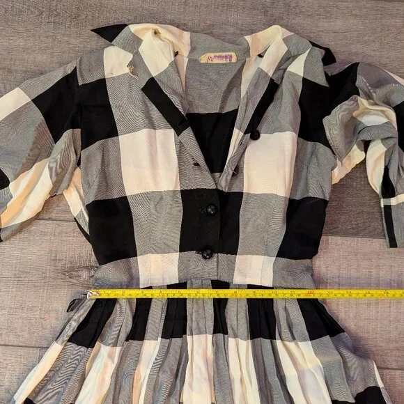 Vintage plaid dress - Picture 4 of 9